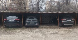 Недорогая авто-парковка возле аэропорта Кишинёва.