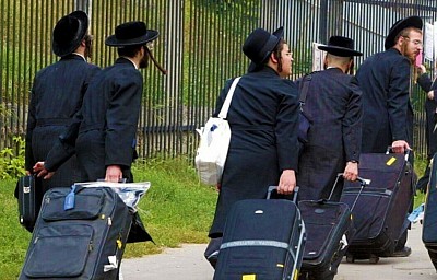Такси из Кишинева в Умань-Кишинев, Русский: Умань, Кишинёв, трансфер, Кишинёв, трансфер, такси, автобус, Кишинёв, Умань, трансфер, бус, такси, автобус Иврит: אומן, קישינב, העברה, קישינב, העברה, מונית, אוטובוס, קישינב, אומן, העברה, אוטובוס, מונית Английский: Uman, Chișinău, transfer, Chișinău, transfer, taxi, bus, Chișinău, Uman, transfer, bus, taxi